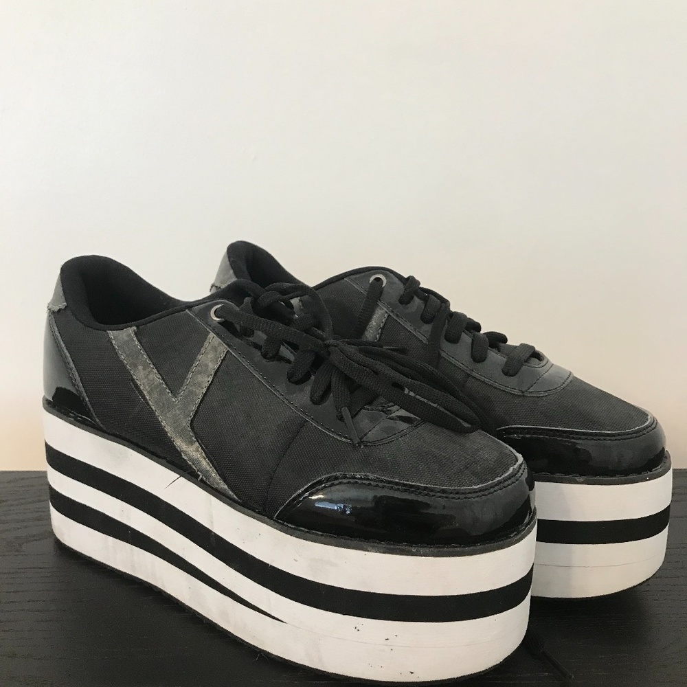 YRU striped PLATFORM SNEAKERS